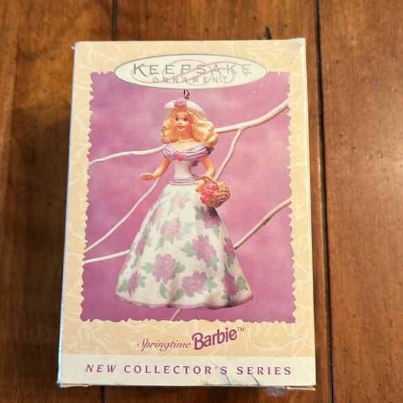 1995 Hallmark Easter Collection Barbie Collector's Ornament - Picture 1 of 4